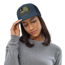 DC FLAG – Bold Snapback